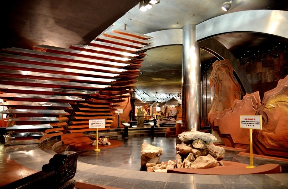 bao-tang-ho-chi-minh-2