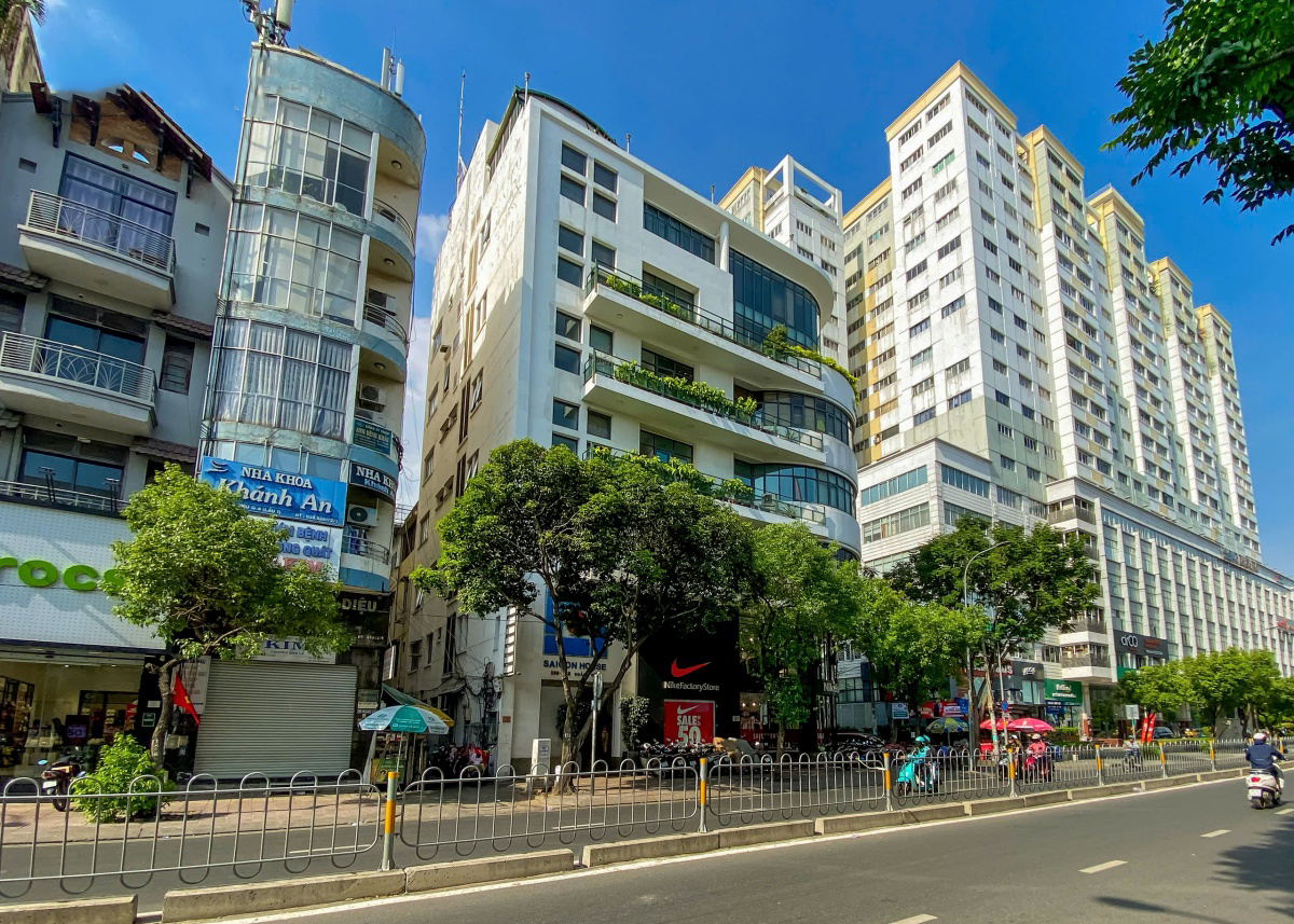 saigon-house-building